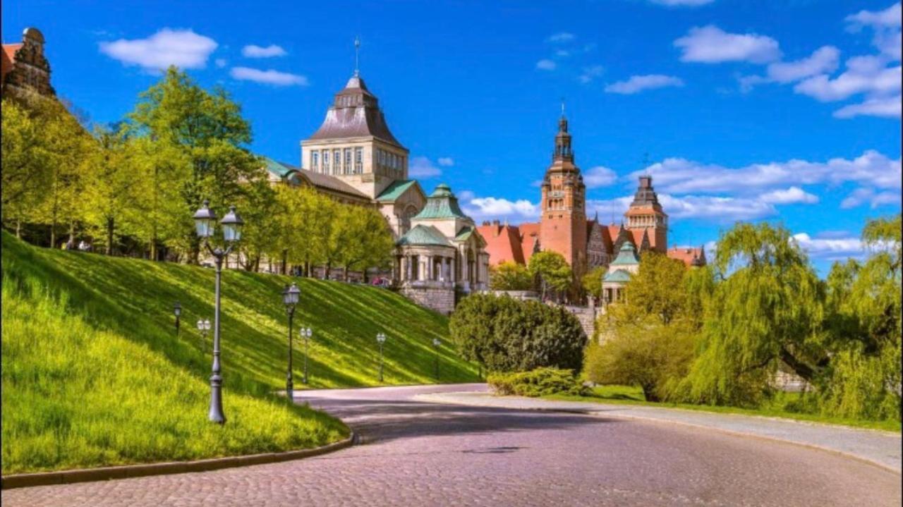 Old Town Resort Deluxe Szczecin Eksteriør bilde